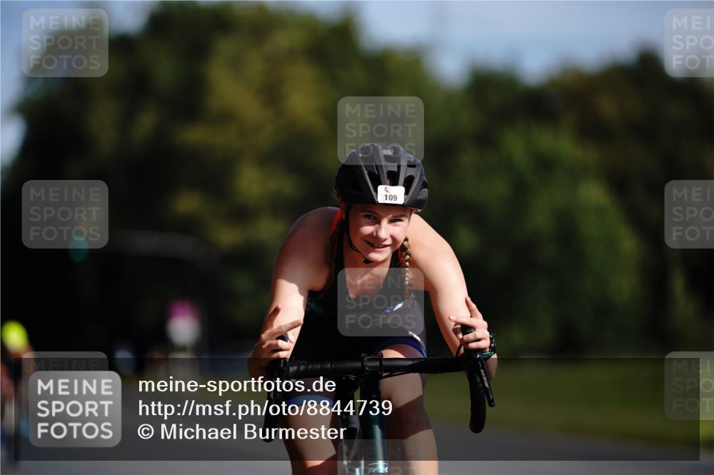 07.09.2025 - 19. Norderstedt Triathlon Michael Burmester http://msf.ph/oto/8844739 07.09.2025 10:39:50 Radfahren 109, 134 meine-sportfotos.de
