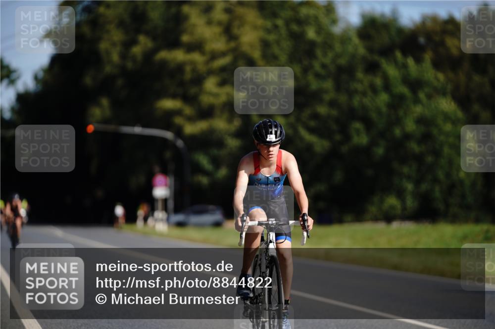 07.09.2025 - 19. Norderstedt Triathlon Michael Burmester http://msf.ph/oto/8844822 07.09.2025 10:40:44 Radfahren 102 meine-sportfotos.de