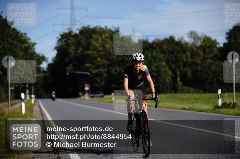 07.09.2025 - 19. Norderstedt Triathlon Michael Burmester http://msf.ph/oto/8844954 07.09.2025 10:41:34 Radfahren 115, 125, 126, 636 meine-sportfotos.de