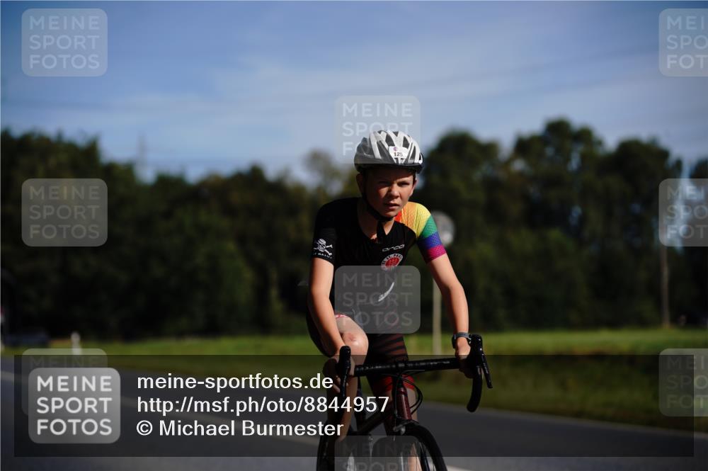 07.09.2025 - 19. Norderstedt Triathlon Michael Burmester http://msf.ph/oto/8844957 07.09.2025 10:41:34 Radfahren 115, 125, 126, 636 meine-sportfotos.de