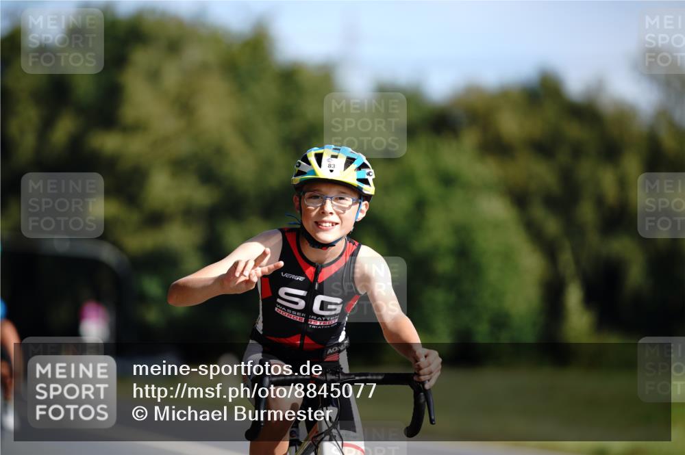 07.09.2025 - 19. Norderstedt Triathlon Michael Burmester http://msf.ph/oto/8845077 07.09.2025 10:43:16 Radfahren 62, 83, 123 meine-sportfotos.de