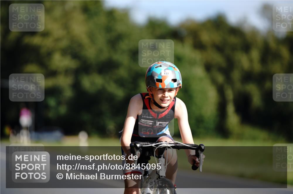 07.09.2025 - 19. Norderstedt Triathlon Michael Burmester http://msf.ph/oto/8845095 07.09.2025 10:43:27 Radfahren 132 meine-sportfotos.de