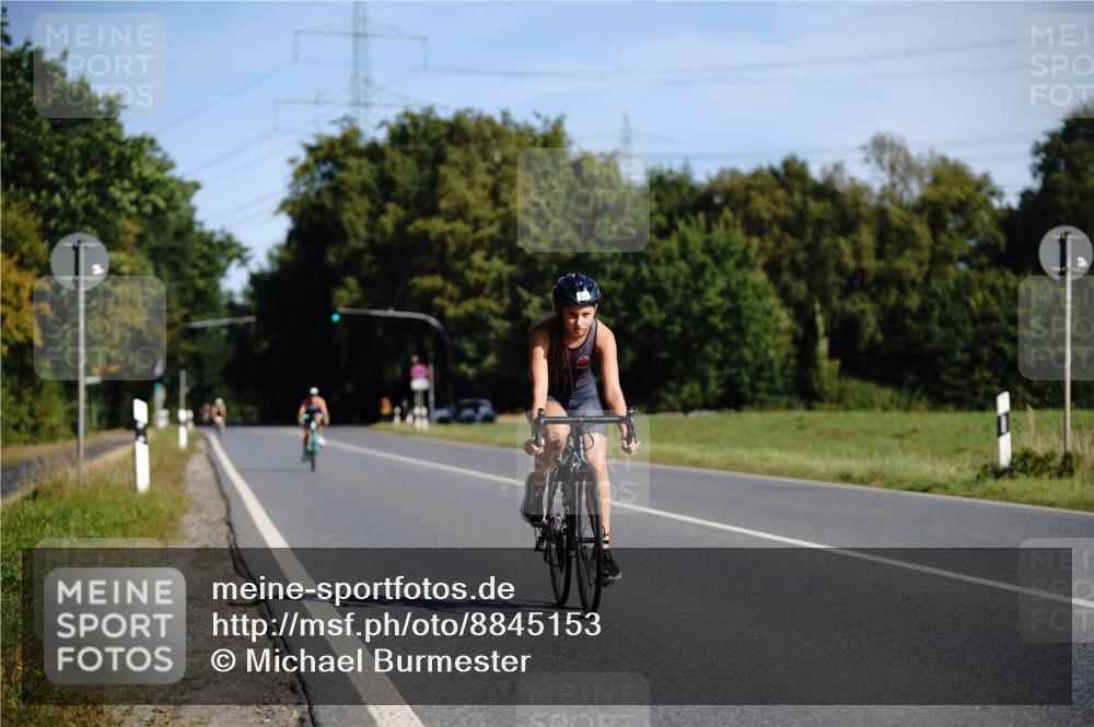 07.09.2025 - 19. Norderstedt Triathlon Michael Burmester http://msf.ph/oto/8845153 07.09.2025 10:44:15 Radfahren 120 meine-sportfotos.de