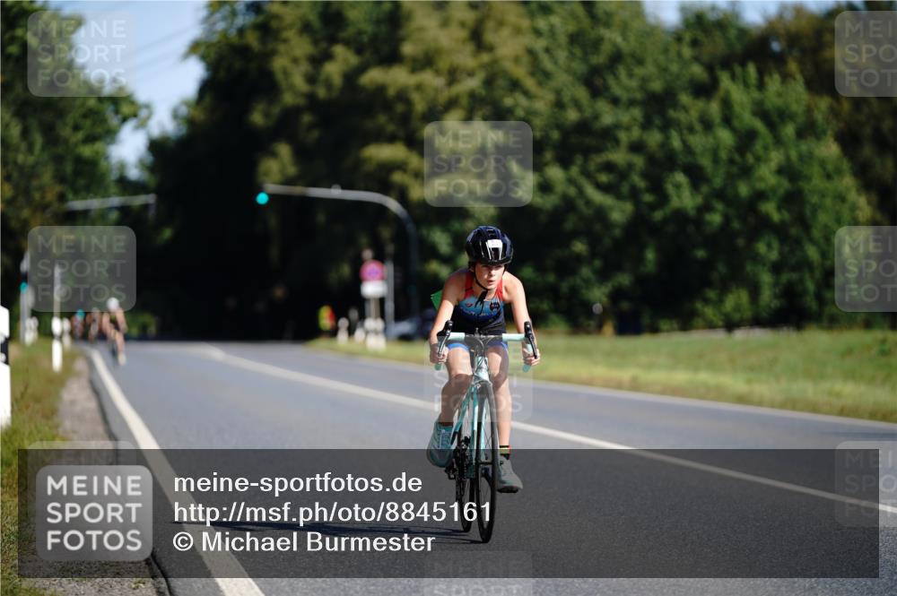 07.09.2025 - 19. Norderstedt Triathlon Michael Burmester http://msf.ph/oto/8845161 07.09.2025 10:44:19 Radfahren 111, 120 meine-sportfotos.de