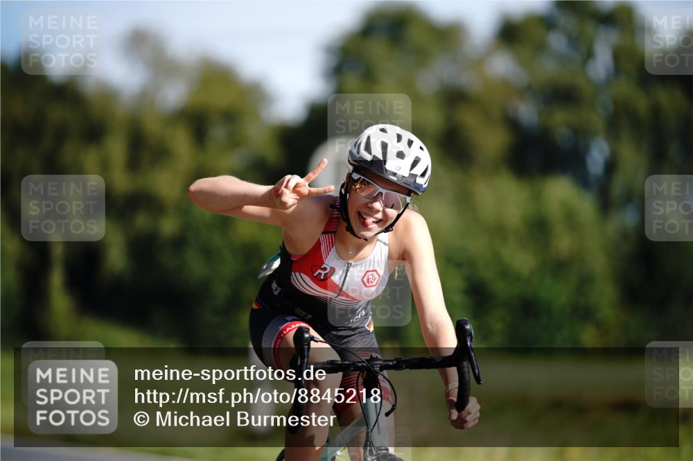 07.09.2025 - 19. Norderstedt Triathlon Michael Burmester http://msf.ph/oto/8845218 07.09.2025 10:44:54 Radfahren 92 meine-sportfotos.de
