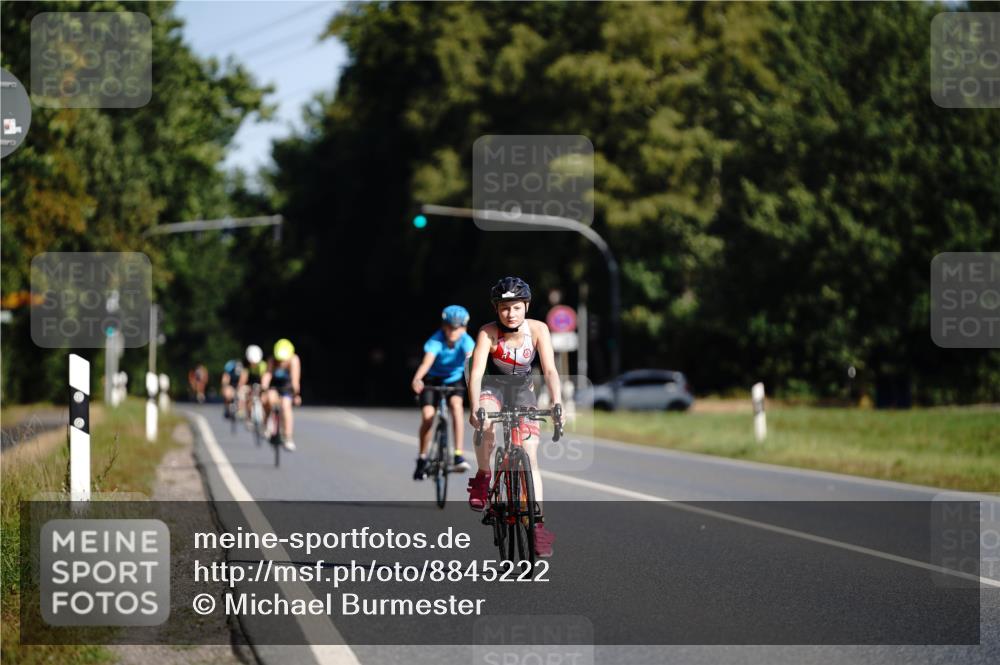 07.09.2025 - 19. Norderstedt Triathlon Michael Burmester http://msf.ph/oto/8845222 07.09.2025 10:45:27 Radfahren  meine-sportfotos.de