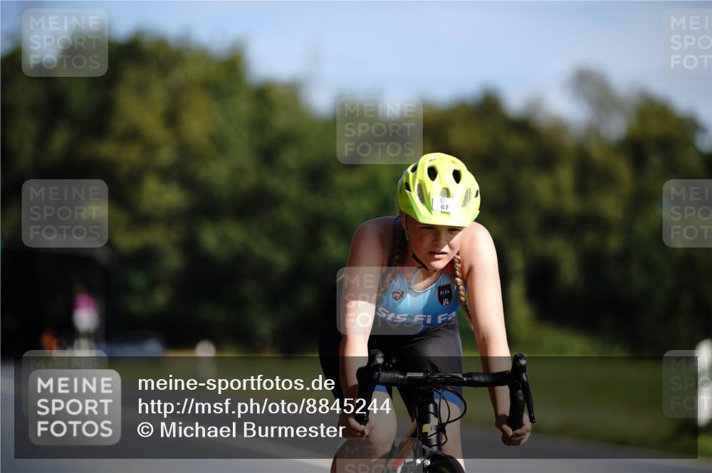 07.09.2025 - 19. Norderstedt Triathlon Michael Burmester http://msf.ph/oto/8845244 07.09.2025 10:45:34 Radfahren 67, 75, 133 meine-sportfotos.de