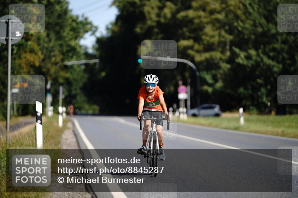 07.09.2025 - 19. Norderstedt Triathlon Michael Burmester http://msf.ph/oto/8845287 07.09.2025 10:47:28 Radfahren 84 meine-sportfotos.de
