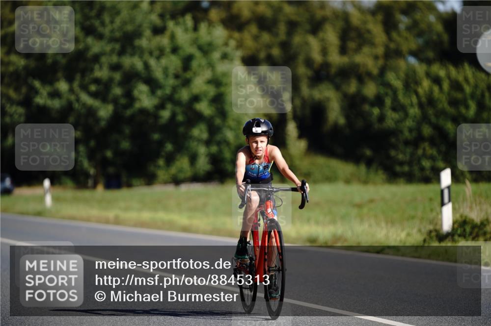 07.09.2025 - 19. Norderstedt Triathlon Michael Burmester http://msf.ph/oto/8845313 07.09.2025 10:50:37 Radfahren 98 meine-sportfotos.de