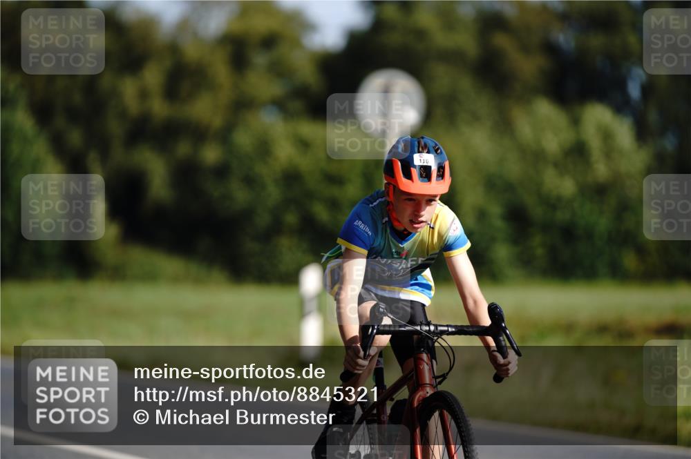 07.09.2025 - 19. Norderstedt Triathlon Michael Burmester http://msf.ph/oto/8845321 07.09.2025 10:51:35 Radfahren 94, 116 meine-sportfotos.de