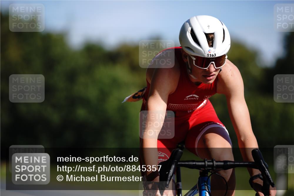 07.09.2025 - 19. Norderstedt Triathlon Michael Burmester http://msf.ph/oto/8845357 07.09.2025 11:01:54 Radfahren 1163, 1165 meine-sportfotos.de