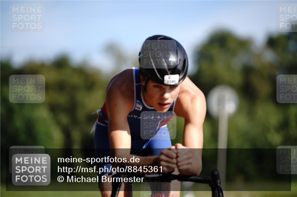 07.09.2025 - 19. Norderstedt Triathlon Michael Burmester http://msf.ph/oto/8845361 07.09.2025 11:01:56 Radfahren 1163, 1165 meine-sportfotos.de