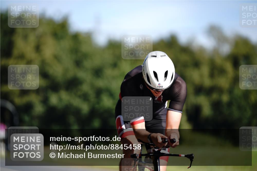 07.09.2025 - 19. Norderstedt Triathlon Michael Burmester http://msf.ph/oto/8845458 07.09.2025 11:03:53 Radfahren 1176, 1188, 1355 meine-sportfotos.de