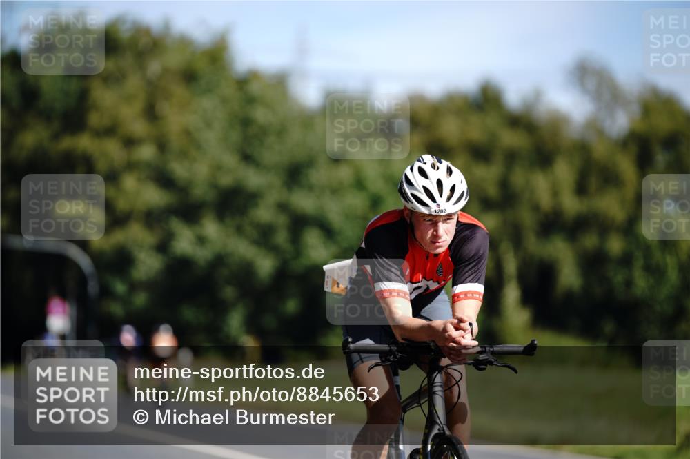 07.09.2025 - 19. Norderstedt Triathlon Michael Burmester http://msf.ph/oto/8845653 07.09.2025 11:06:35 Radfahren 1189, 1202, 1203 meine-sportfotos.de