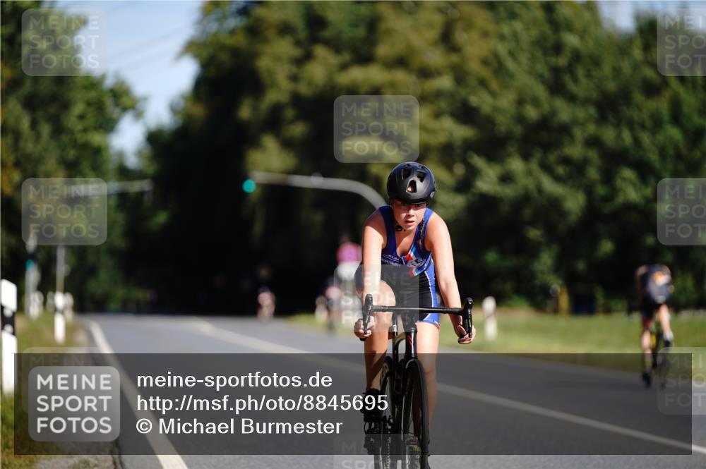07.09.2025 - 19. Norderstedt Triathlon Michael Burmester http://msf.ph/oto/8845695 07.09.2025 11:07:14 Radfahren 1178 meine-sportfotos.de