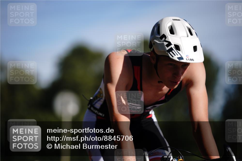 07.09.2025 - 19. Norderstedt Triathlon Michael Burmester http://msf.ph/oto/8845706 07.09.2025 11:07:41 Radfahren 1186 meine-sportfotos.de