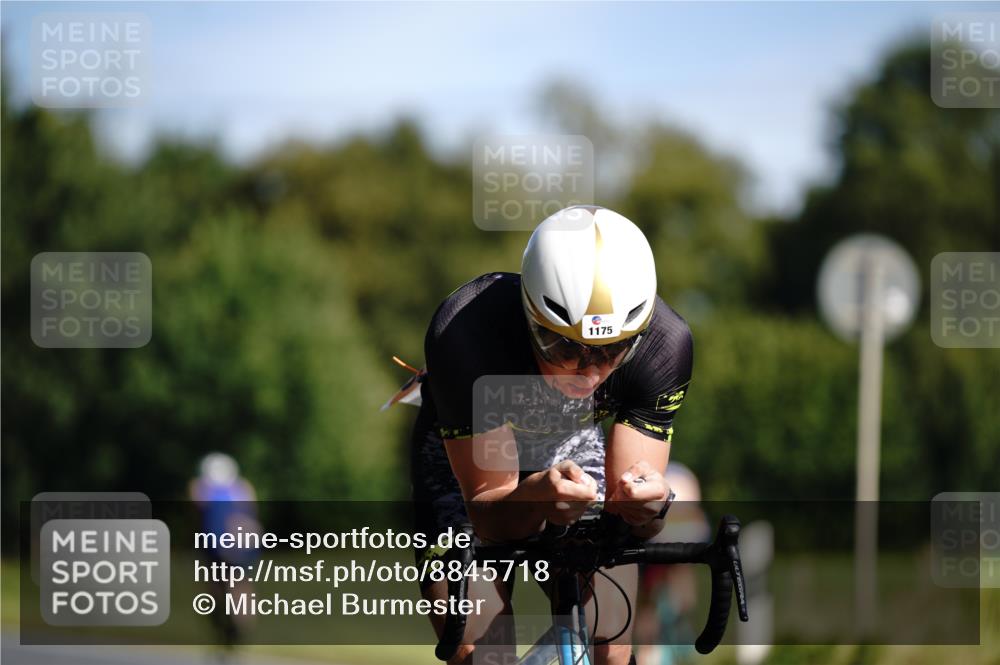 07.09.2025 - 19. Norderstedt Triathlon Michael Burmester http://msf.ph/oto/8845718 07.09.2025 11:07:44 Radfahren 1175, 1186 meine-sportfotos.de