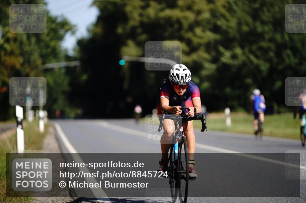 07.09.2025 - 19. Norderstedt Triathlon Michael Burmester http://msf.ph/oto/8845724 07.09.2025 11:07:46 Radfahren 1175, 1177 meine-sportfotos.de