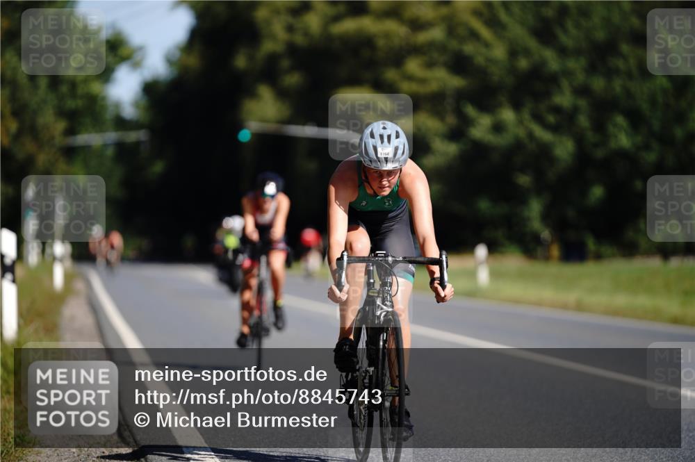 07.09.2025 - 19. Norderstedt Triathlon Michael Burmester http://msf.ph/oto/8845743 07.09.2025 11:08:18 Radfahren 821, 1164 meine-sportfotos.de