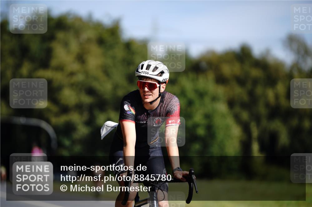 07.09.2025 - 19. Norderstedt Triathlon Michael Burmester http://msf.ph/oto/8845780 07.09.2025 11:08:36 Radfahren 1156, 1340 meine-sportfotos.de