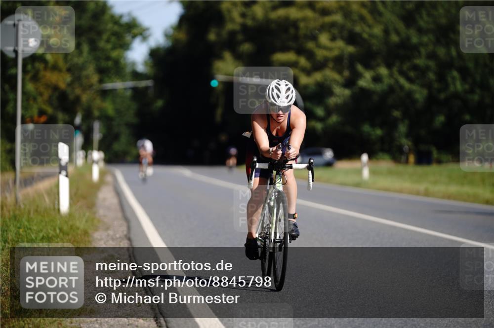 07.09.2025 - 19. Norderstedt Triathlon Michael Burmester http://msf.ph/oto/8845798 07.09.2025 11:08:52 Radfahren 276, 1193 meine-sportfotos.de