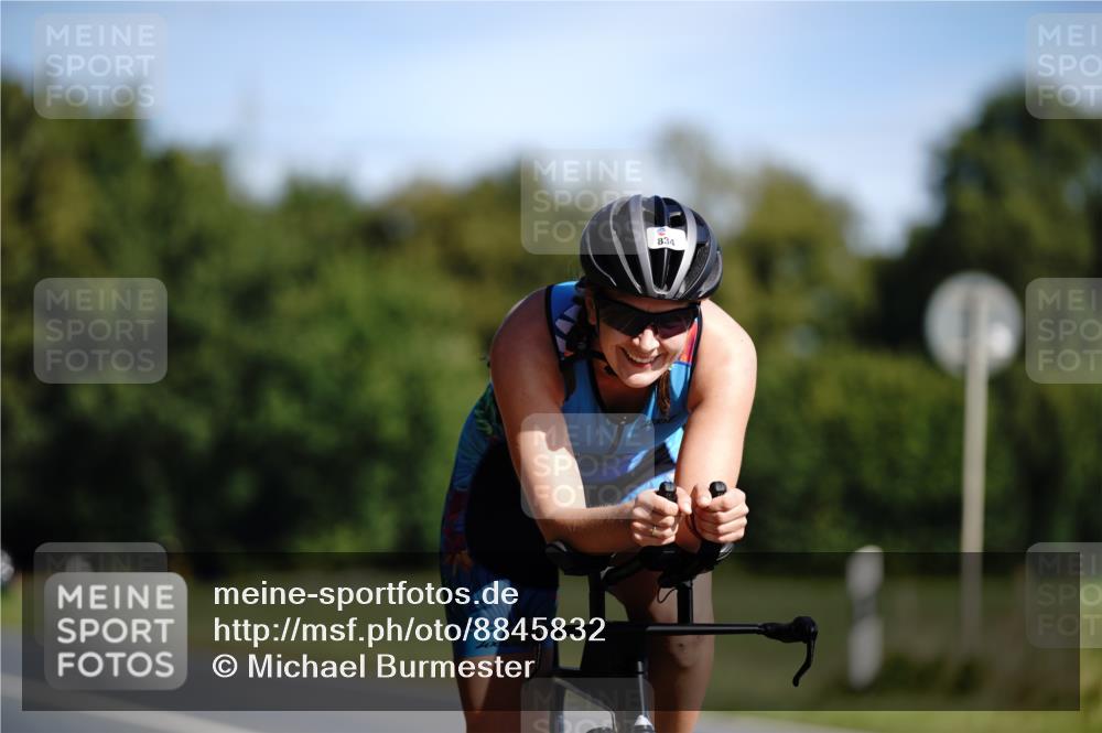 07.09.2025 - 19. Norderstedt Triathlon Michael Burmester http://msf.ph/oto/8845832 07.09.2025 11:09:59 Radfahren 834, 1181 meine-sportfotos.de