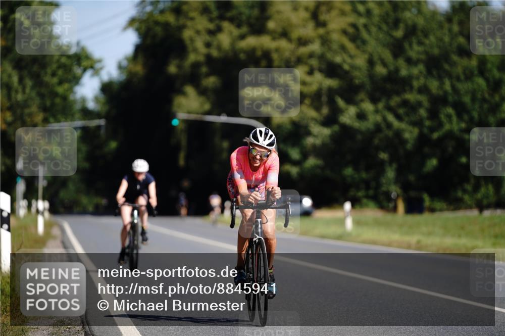 07.09.2025 - 19. Norderstedt Triathlon Michael Burmester http://msf.ph/oto/8845941 07.09.2025 11:11:50 Radfahren 1314 meine-sportfotos.de