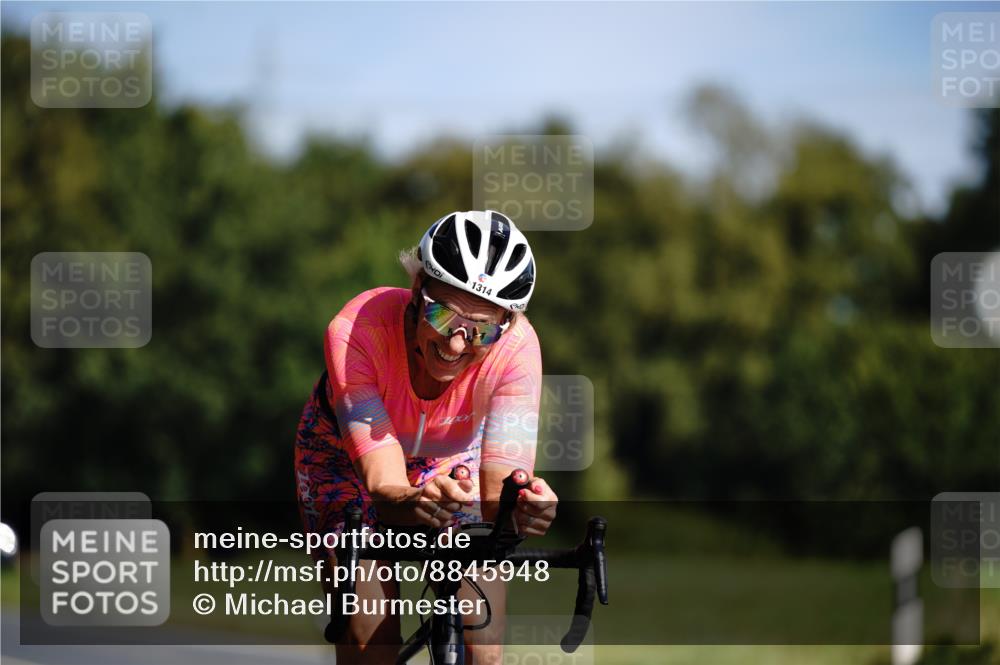 07.09.2025 - 19. Norderstedt Triathlon Michael Burmester http://msf.ph/oto/8845948 07.09.2025 11:11:51 Radfahren 1257, 1314 meine-sportfotos.de