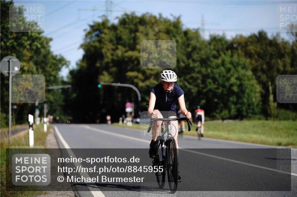 07.09.2025 - 19. Norderstedt Triathlon Michael Burmester http://msf.ph/oto/8845955 07.09.2025 11:11:53 Radfahren 1257, 1314 meine-sportfotos.de