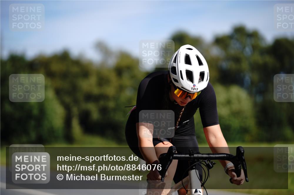 07.09.2025 - 19. Norderstedt Triathlon Michael Burmester http://msf.ph/oto/8846076 07.09.2025 11:12:51 Radfahren 1308, 1313 meine-sportfotos.de