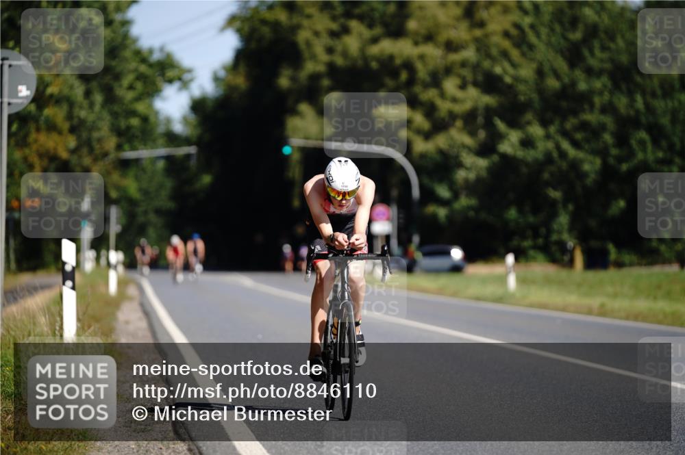 07.09.2025 - 19. Norderstedt Triathlon Michael Burmester http://msf.ph/oto/8846110 07.09.2025 11:13:15 Radfahren 1158 meine-sportfotos.de