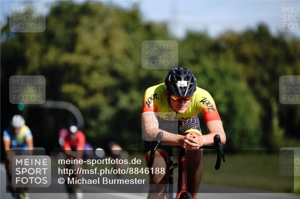 07.09.2025 - 19. Norderstedt Triathlon Michael Burmester http://msf.ph/oto/8846188 07.09.2025 11:14:13 Radfahren 231, 760, 1335 meine-sportfotos.de