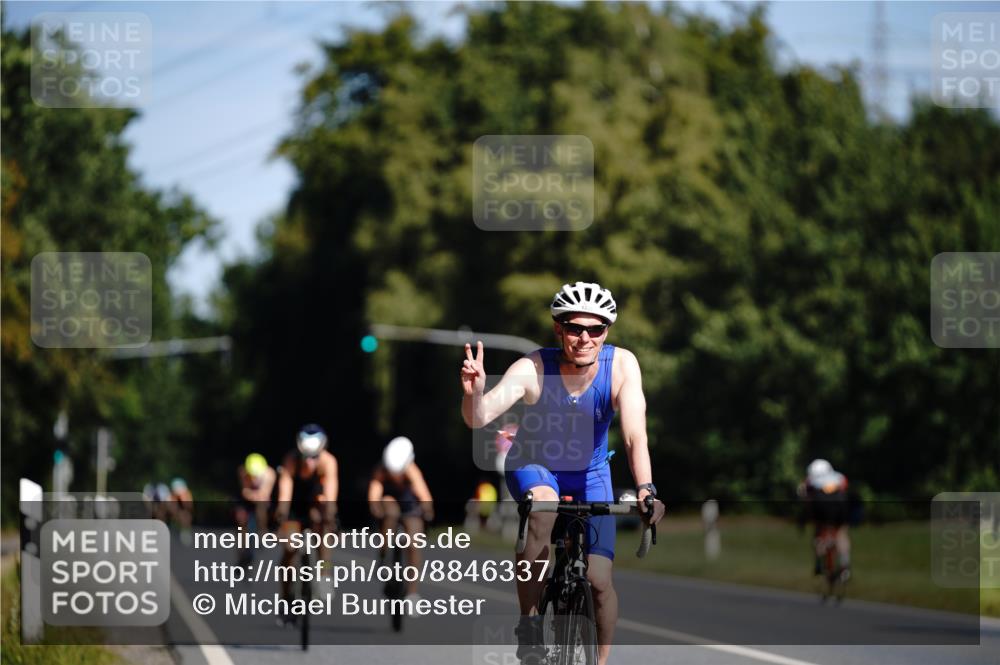 07.09.2025 - 19. Norderstedt Triathlon Michael Burmester http://msf.ph/oto/8846337 07.09.2025 11:15:33 Radfahren 1160, 1168, 1228 meine-sportfotos.de