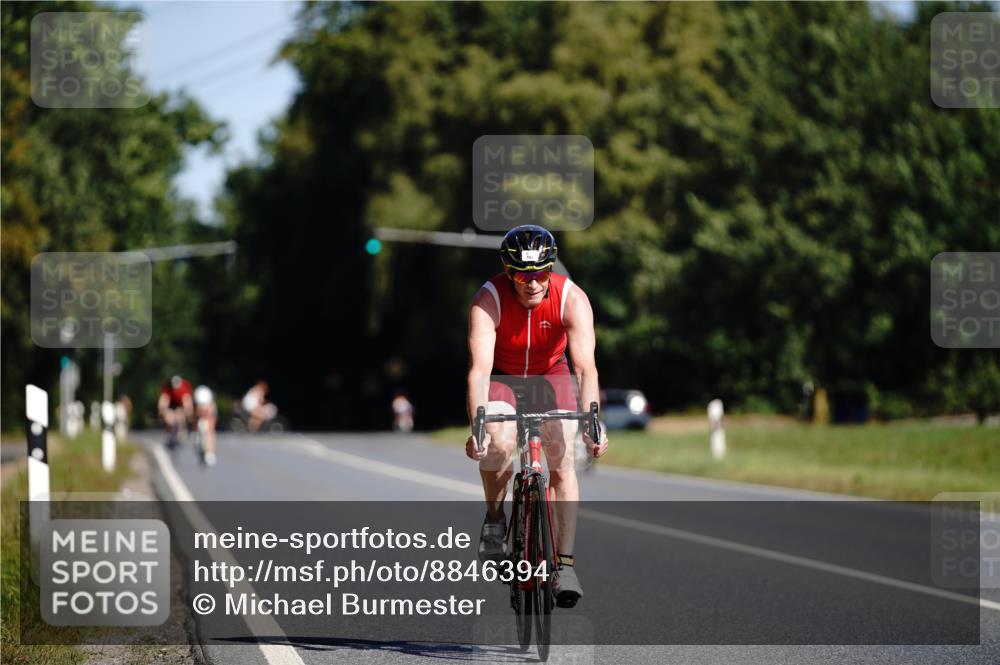 07.09.2025 - 19. Norderstedt Triathlon Michael Burmester http://msf.ph/oto/8846394 07.09.2025 11:16:12 Radfahren 704 meine-sportfotos.de
