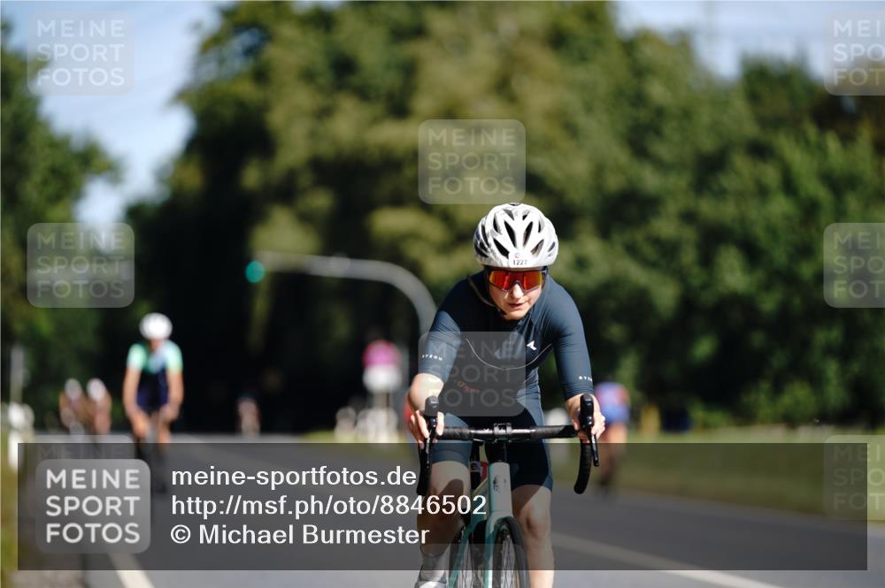 07.09.2025 - 19. Norderstedt Triathlon Michael Burmester http://msf.ph/oto/8846502 07.09.2025 11:17:20 Radfahren 1227 meine-sportfotos.de