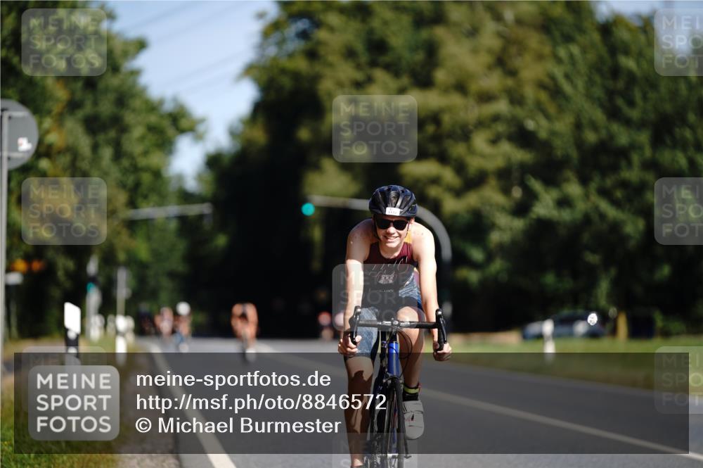 07.09.2025 - 19. Norderstedt Triathlon Michael Burmester http://msf.ph/oto/8846572 07.09.2025 11:18:37 Radfahren 1172 meine-sportfotos.de
