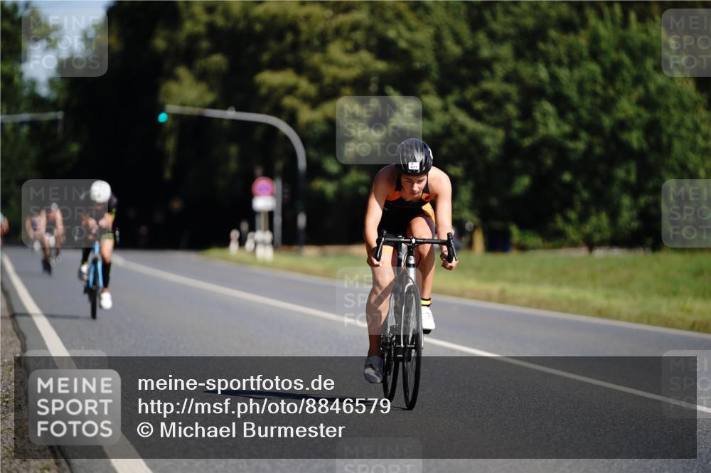 07.09.2025 - 19. Norderstedt Triathlon Michael Burmester http://msf.ph/oto/8846579 07.09.2025 11:18:44 Radfahren 1211 meine-sportfotos.de
