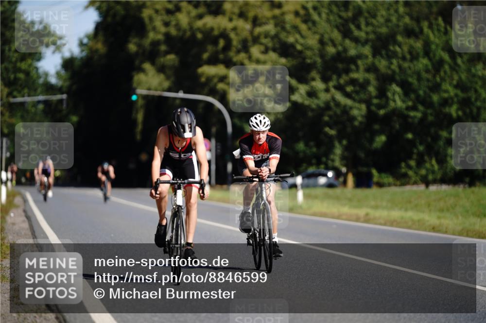 07.09.2025 - 19. Norderstedt Triathlon Michael Burmester http://msf.ph/oto/8846599 07.09.2025 11:18:52 Radfahren 1162, 1202 meine-sportfotos.de