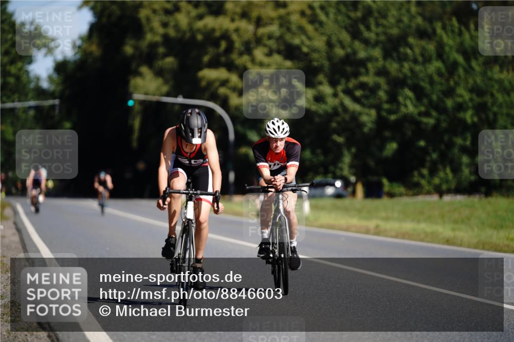 07.09.2025 - 19. Norderstedt Triathlon Michael Burmester http://msf.ph/oto/8846603 07.09.2025 11:18:52 Radfahren 1162, 1202 meine-sportfotos.de