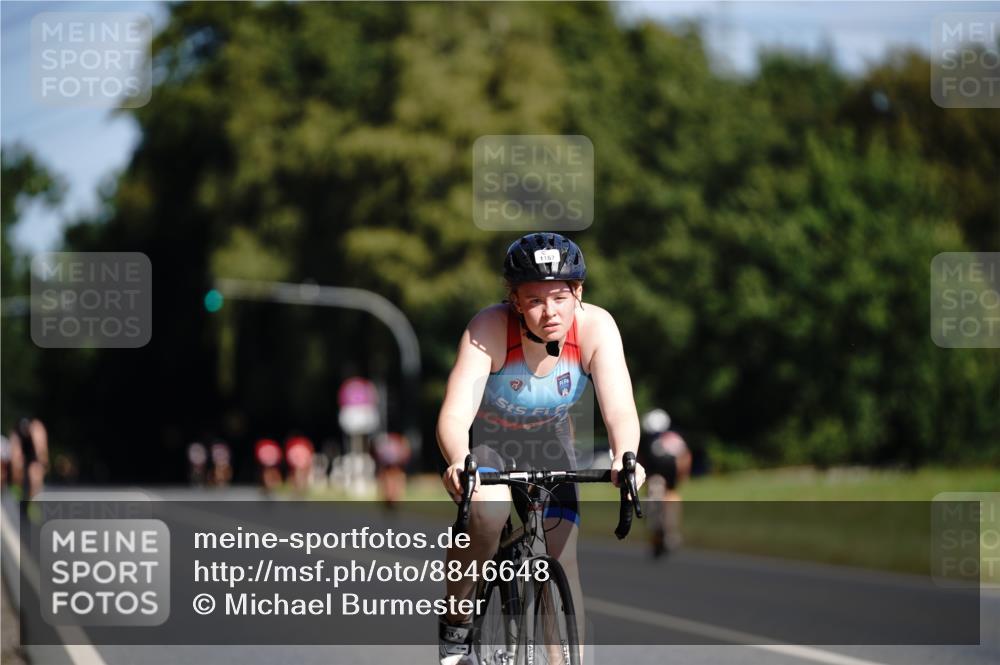 07.09.2025 - 19. Norderstedt Triathlon Michael Burmester http://msf.ph/oto/8846648 07.09.2025 11:19:08 Radfahren 1167 meine-sportfotos.de