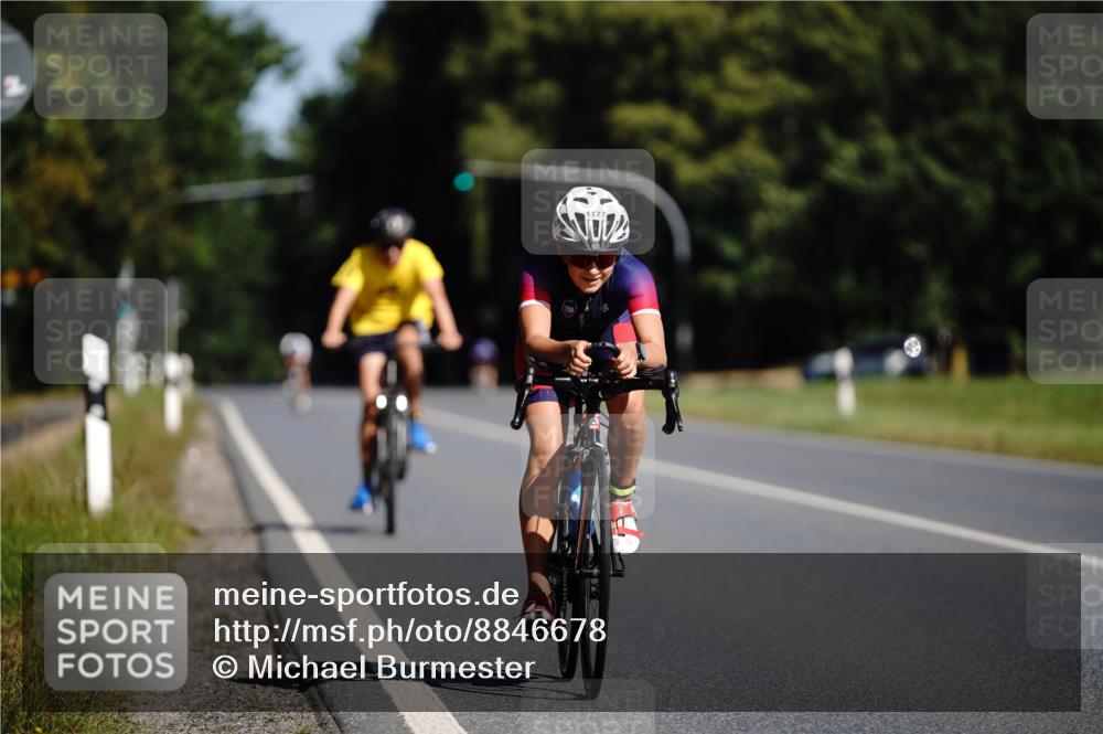 07.09.2025 - 19. Norderstedt Triathlon Michael Burmester http://msf.ph/oto/8846678 07.09.2025 11:19:51 Radfahren 1177 meine-sportfotos.de