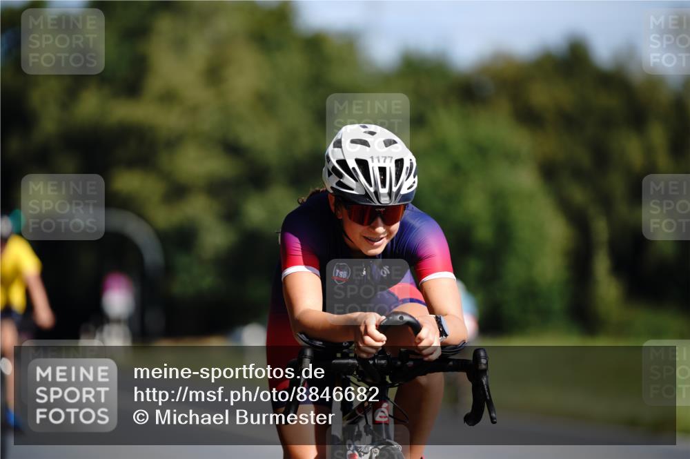 07.09.2025 - 19. Norderstedt Triathlon Michael Burmester http://msf.ph/oto/8846682 07.09.2025 11:19:52 Radfahren 228, 1177 meine-sportfotos.de