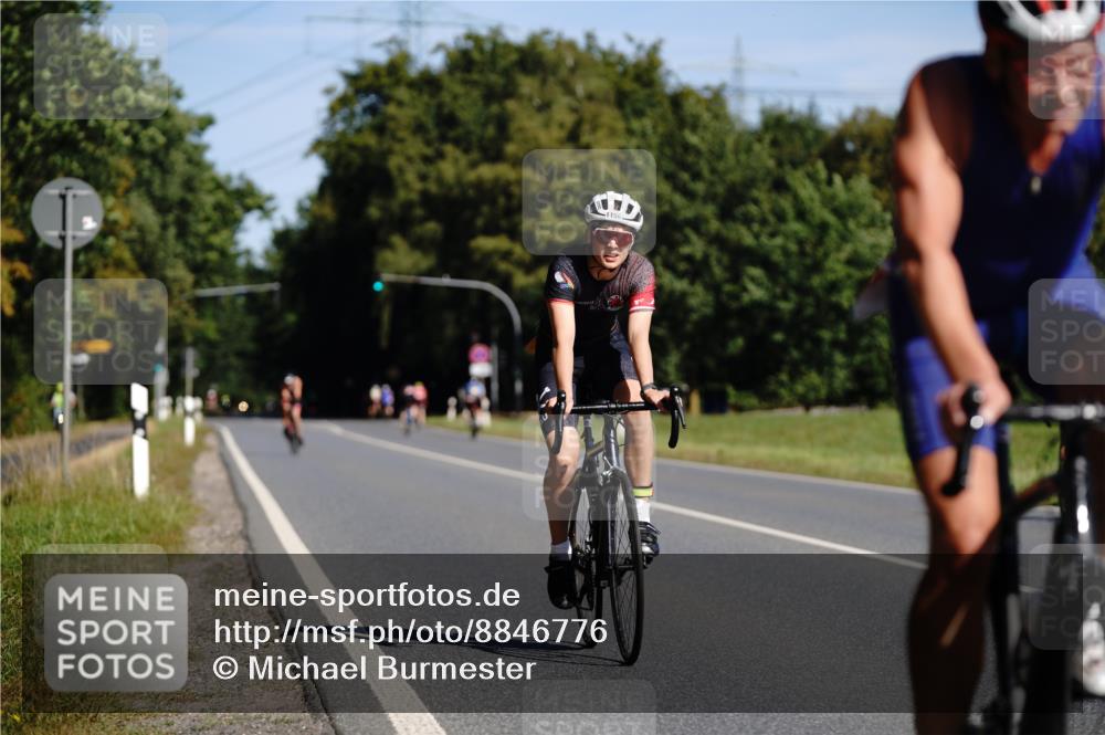 07.09.2025 - 19. Norderstedt Triathlon Michael Burmester http://msf.ph/oto/8846776 07.09.2025 11:21:44 Radfahren 821, 1156 meine-sportfotos.de