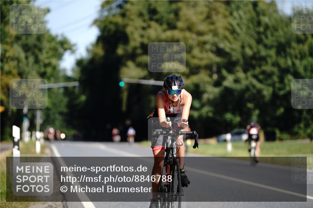 07.09.2025 - 19. Norderstedt Triathlon Michael Burmester http://msf.ph/oto/8846788 07.09.2025 11:21:51 Radfahren 1170 meine-sportfotos.de