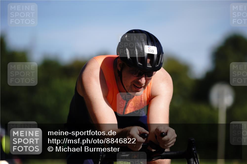 07.09.2025 - 19. Norderstedt Triathlon Michael Burmester http://msf.ph/oto/8846822 07.09.2025 11:22:28 Radfahren 833, 1377 meine-sportfotos.de