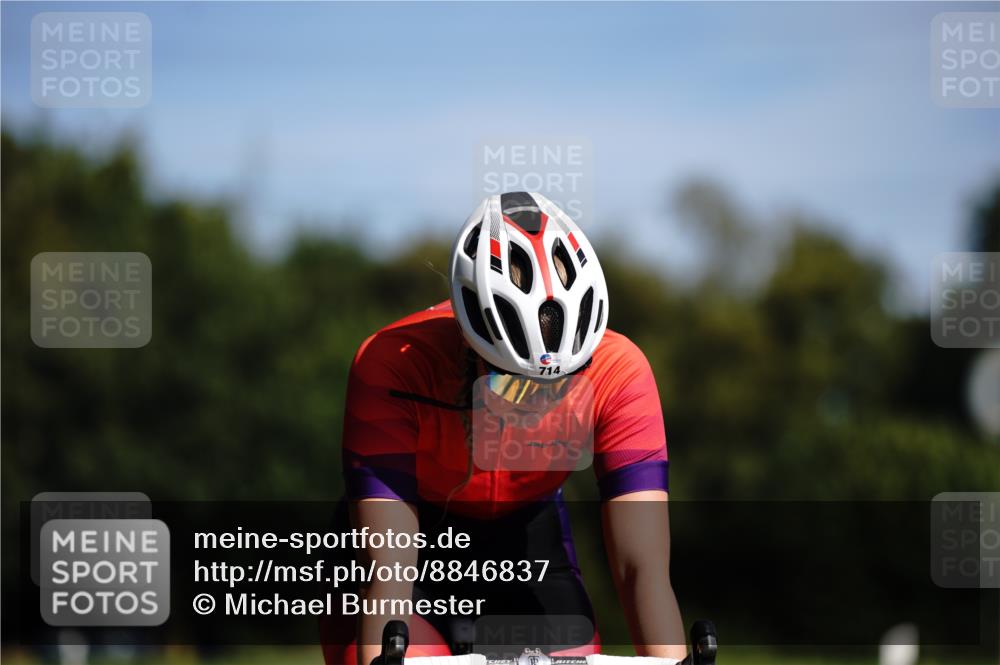 07.09.2025 - 19. Norderstedt Triathlon Michael Burmester http://msf.ph/oto/8846837 07.09.2025 11:22:33 Radfahren 714, 1207 meine-sportfotos.de