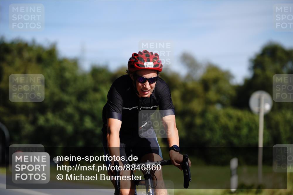 07.09.2025 - 19. Norderstedt Triathlon Michael Burmester http://msf.ph/oto/8846860 07.09.2025 11:22:43 Radfahren 734, 1157, 1184 meine-sportfotos.de