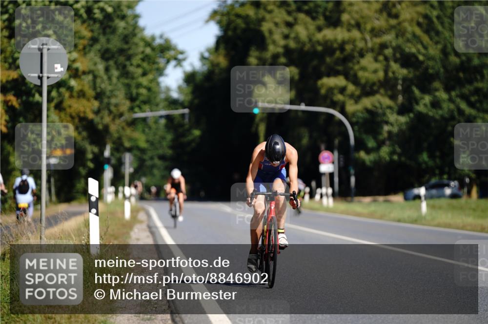 07.09.2025 - 19. Norderstedt Triathlon Michael Burmester http://msf.ph/oto/8846902 07.09.2025 11:23:33 Radfahren 1165 meine-sportfotos.de