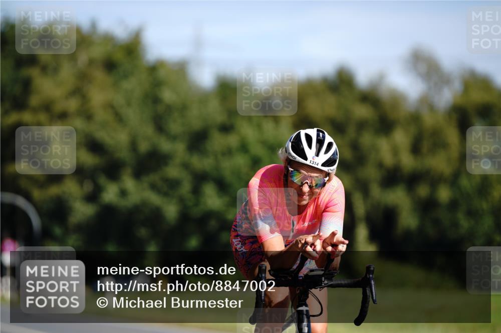 07.09.2025 - 19. Norderstedt Triathlon Michael Burmester http://msf.ph/oto/8847002 07.09.2025 11:24:35 Radfahren 1314 meine-sportfotos.de