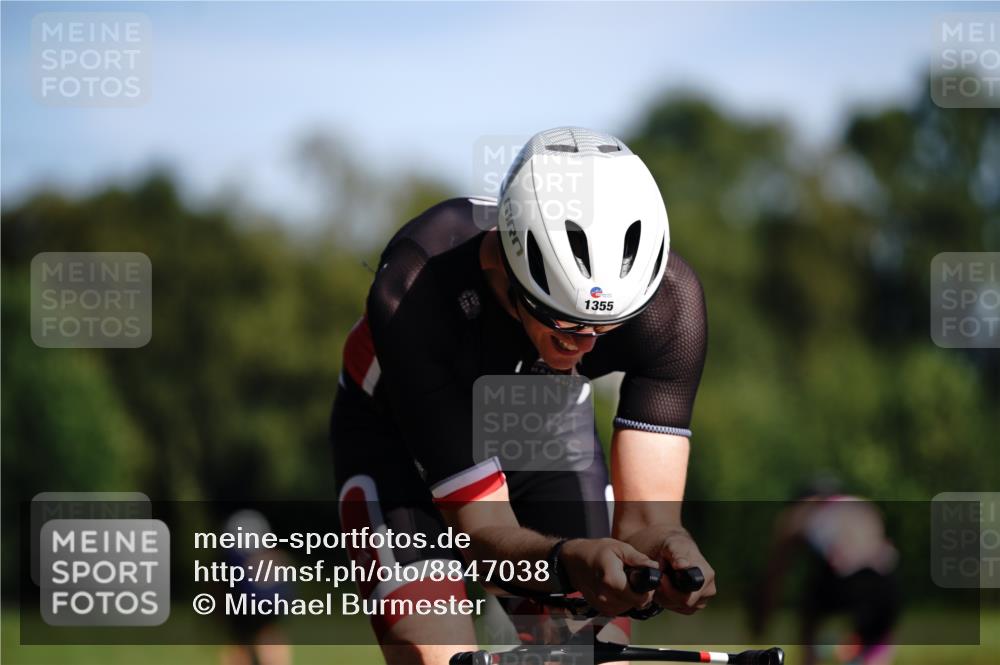 07.09.2025 - 19. Norderstedt Triathlon Michael Burmester http://msf.ph/oto/8847038 07.09.2025 11:24:59 Radfahren 1153, 1355 meine-sportfotos.de